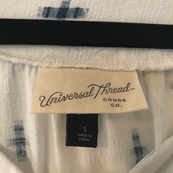 Universal Thread flowy top - Picture 3 of 3